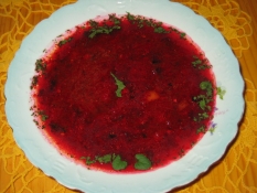 Beetroot soup - Svekolnik with honey.