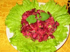 Salad vinaigrette with mushrooms